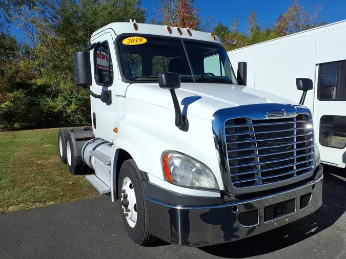 2019 FREIGHTLINER/MERCEDES CASCADIA 125c73f5c92de0cee345bac331c26bd8b02