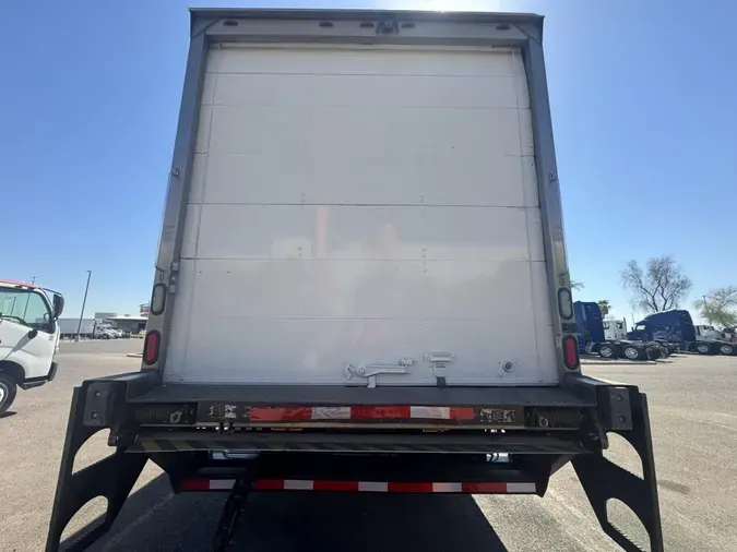 2019 Peterbilt 330