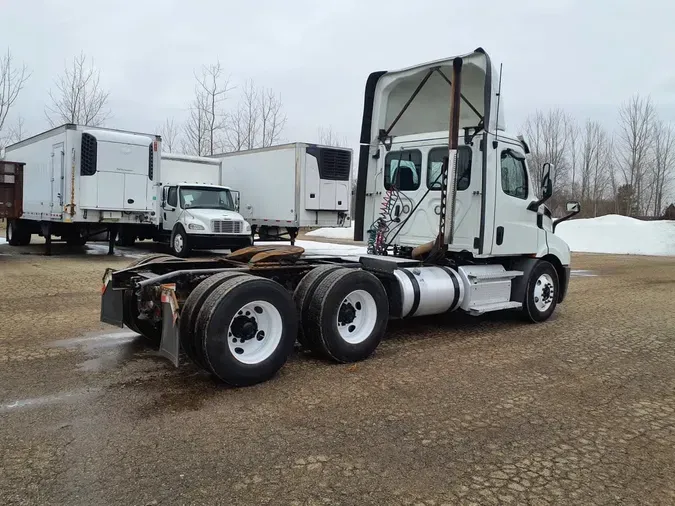 2020 FREIGHTLINER/MERCEDES NEW CASCADIA 116