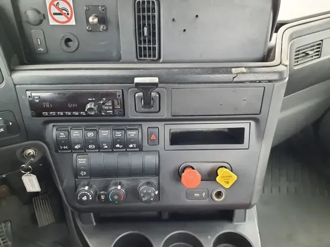 2019 NAVISTAR INTERNATIONAL LT625 DAYCAB T/Ac7419e22b5c1f8776abfcd4f5ce62a74