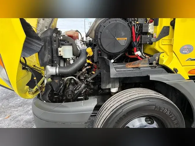 2019 INTERNATIONAL RH613