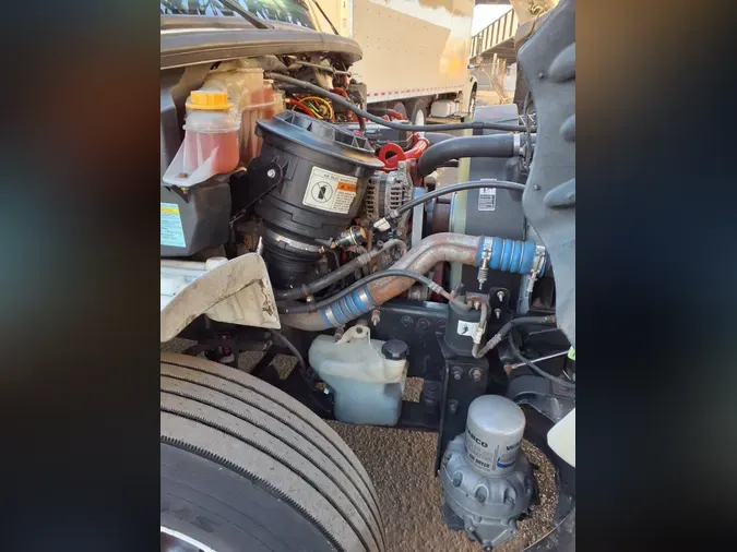 2019 FREIGHTLINER/MERCEDES M2 106