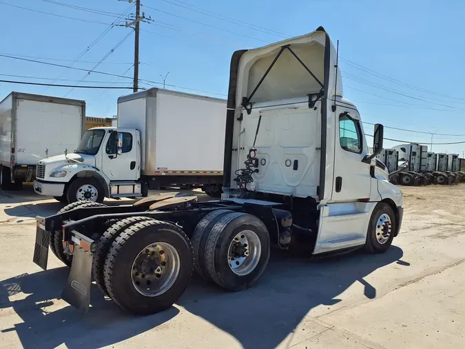 2019 FREIGHTLINER/MERCEDES NEW CASCADIA PX12664