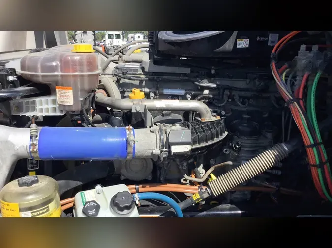 2021 Freightliner Cascadia 126