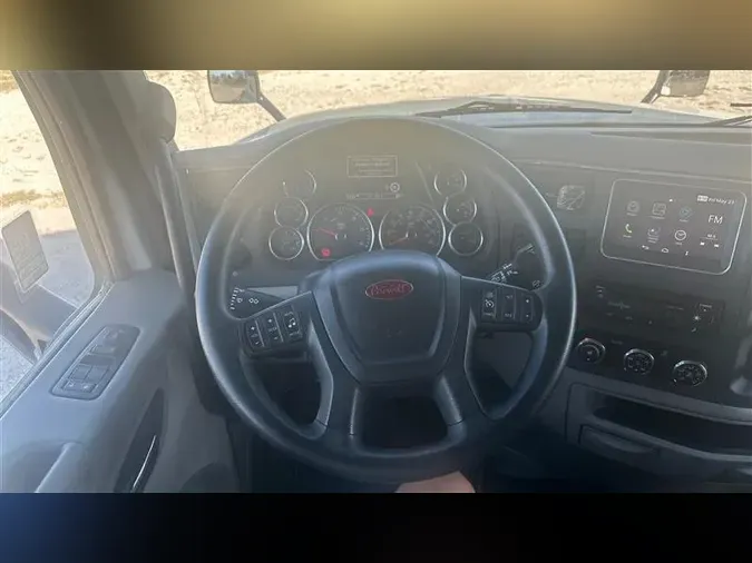 2022 PETERBILT 579
