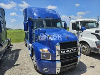 2020 MACK Anthem AN64T