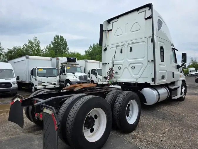 2018 FREIGHTLINER CASCADIA 125