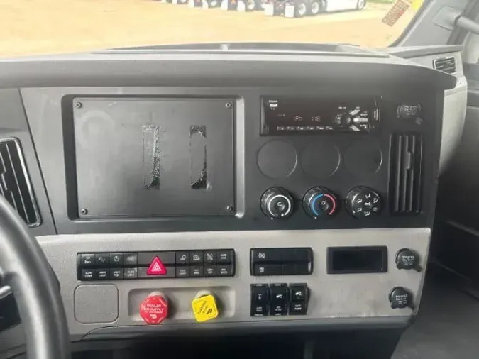 2021 Freightliner New Cascadia 126