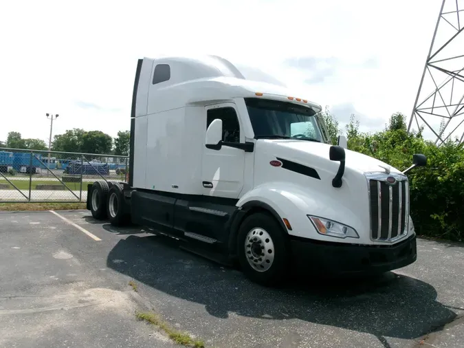 2022 Peterbilt 579c7509d7f03b0707118b2dabf7b4a3593