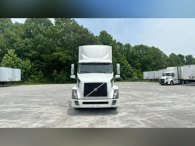 2017 Volvo VNL300