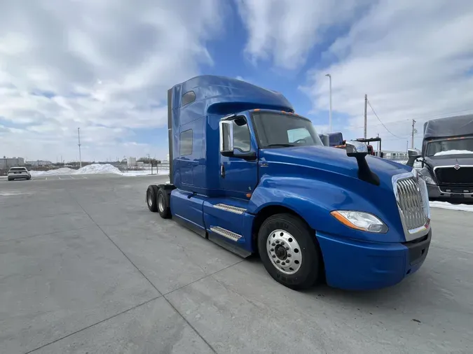 2022 International LT625