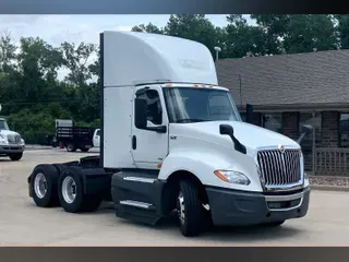 2021 INT LT625 6x4