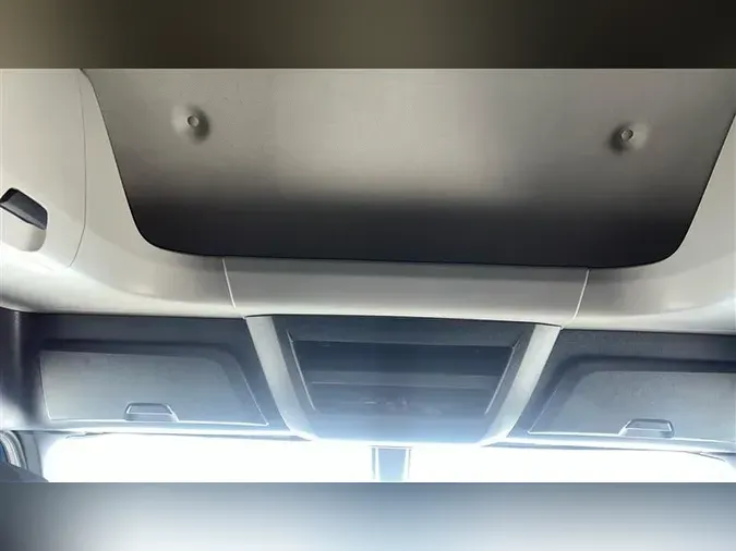 2019 FREIGHTLINER CA126