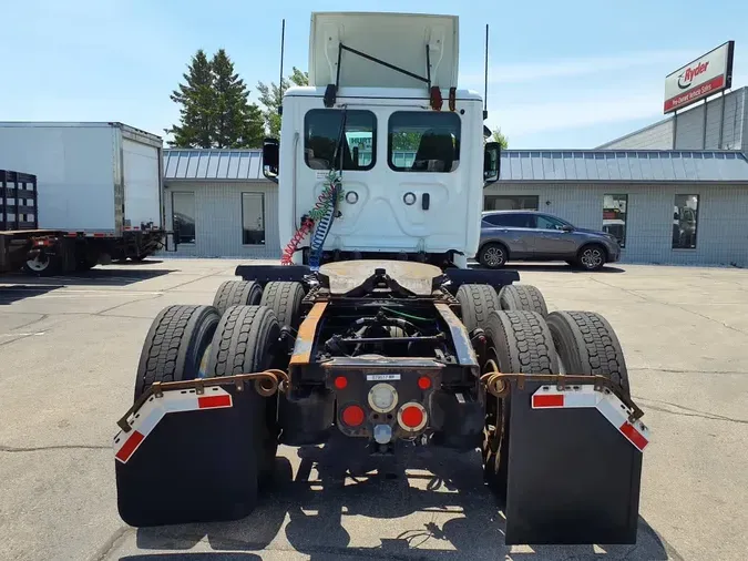 2019 FREIGHTLINER NEW CASCADIA PX12664