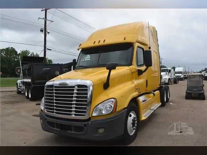 2012 FREIGHTLINER CASCADIA 125