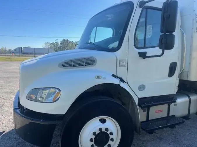 2018 Freightliner Business Class M2 106
