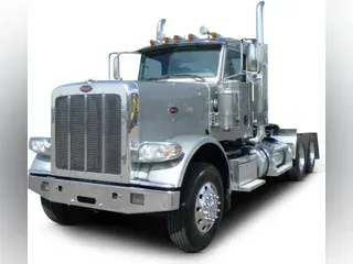 2020 Peterbilt 389