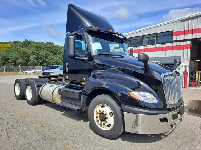 2020 NAVISTAR INTERNATIONAL LT625 DAYCAB T/A