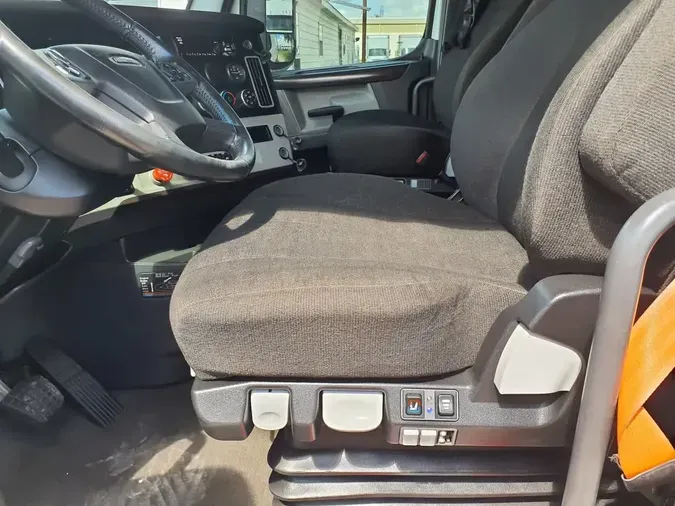 2020 FREIGHTLINER NEW CASCADIA PX12664