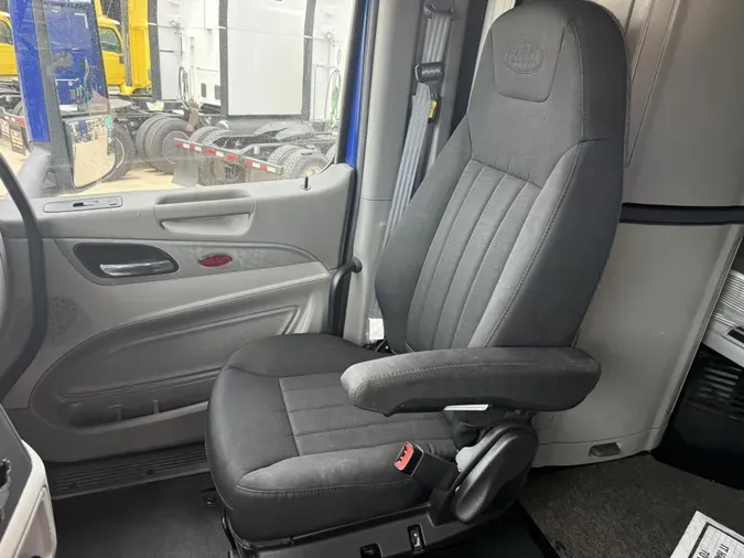 2022 Peterbilt 579