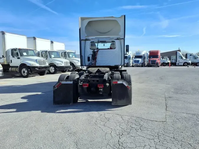 2020 NAVISTAR INTERNATIONAL RH613 DAYCAB T/A