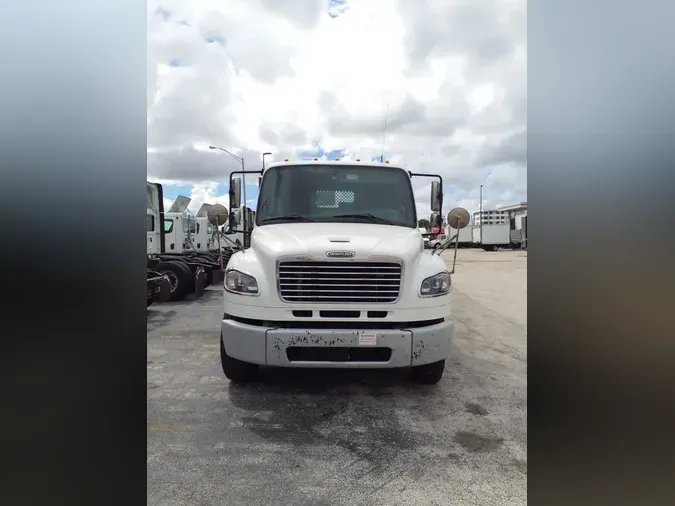2020 FREIGHTLINER/MERCEDES M2 106