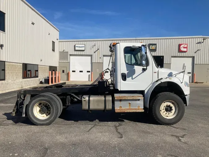 2016 Freightliner M2 106