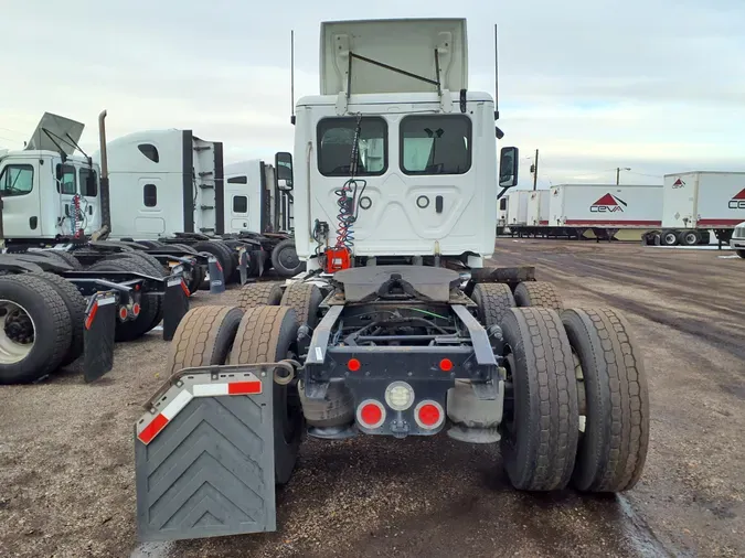 2019 FREIGHTLINER/MERCEDES CASCADIA 125