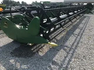 2010 John Deere 635F
