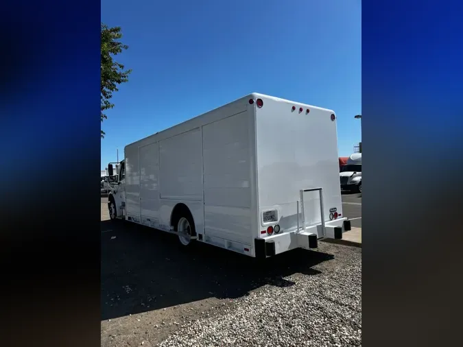 2019 FREIGHTLINER M2 106
