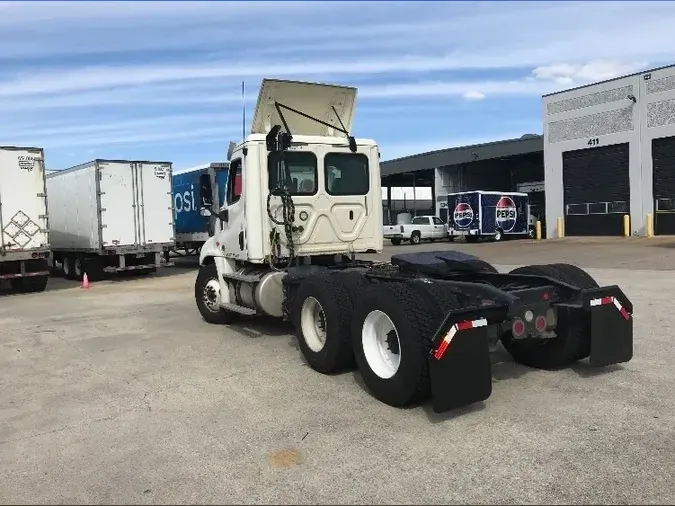 2018 Freightliner X12564ST