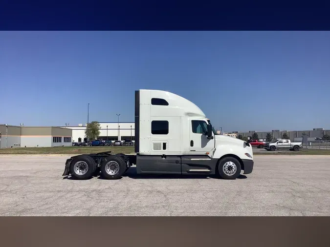 2022 International LT625
