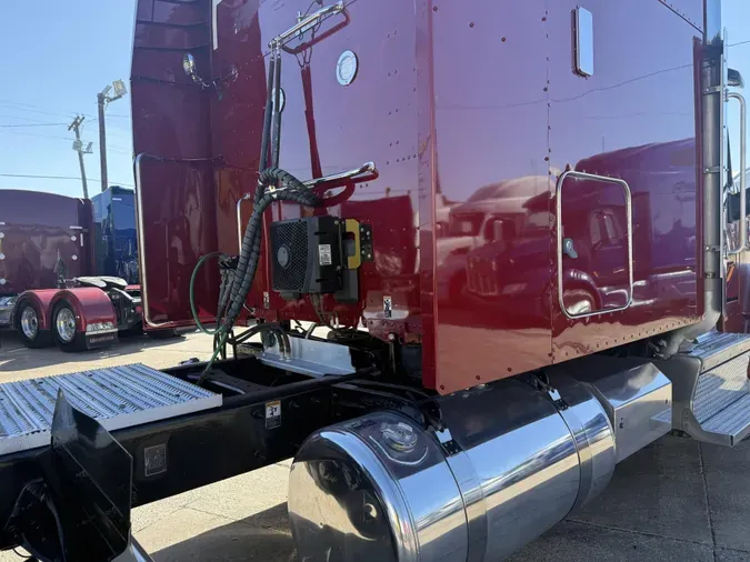 2022 Peterbilt 567