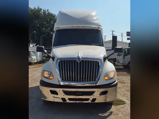 2020 NAVISTAR INTERNATIONAL LT625 SLPR CAB