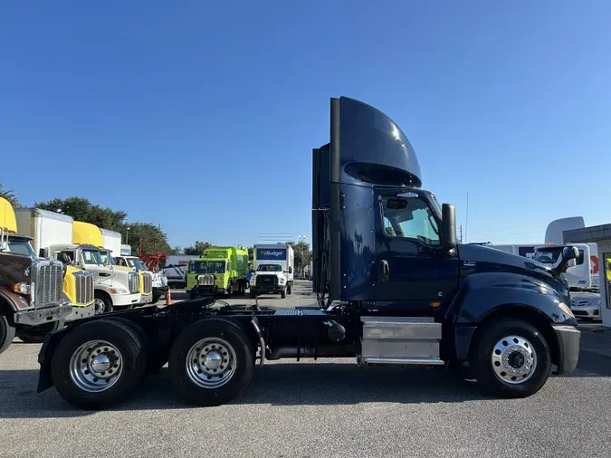 2020 International LT625