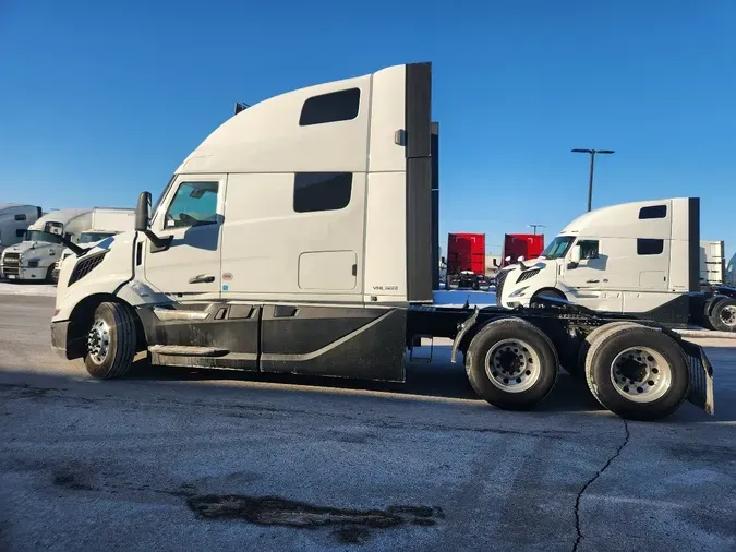 2025 VOLVO VNL64T860c7940cb77c0a6296f8f5bef6300721cf