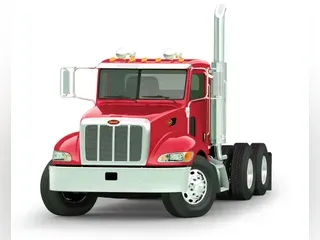 2022 Peterbilt 348