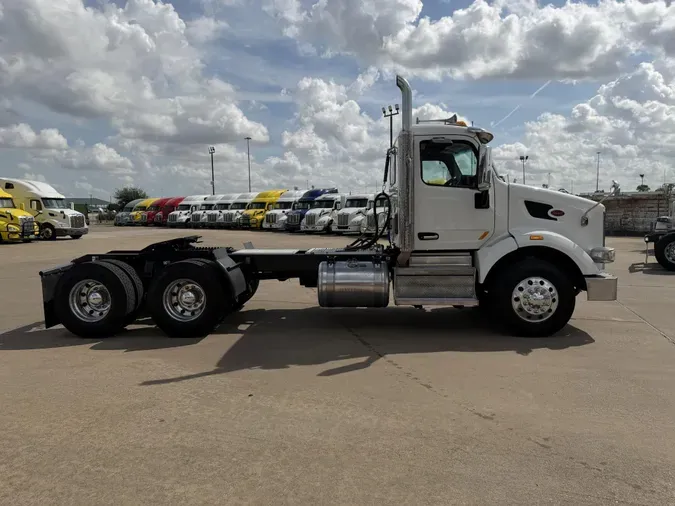 2021 Peterbilt 567