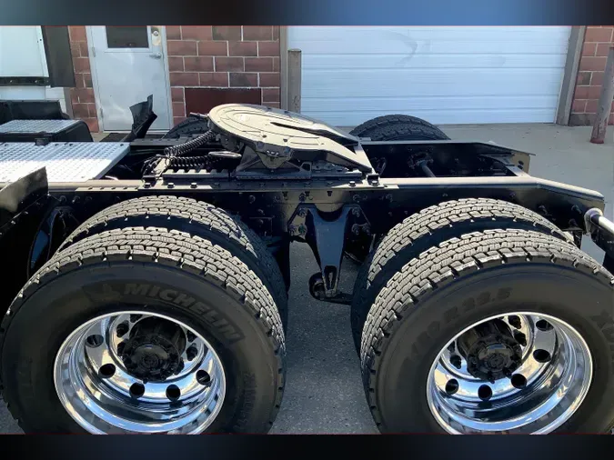 2021 INT LT625 6x4