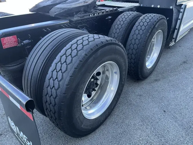 2024 VOLVO VNL64T860c7995d0238e5d177c4e511762f4fb934