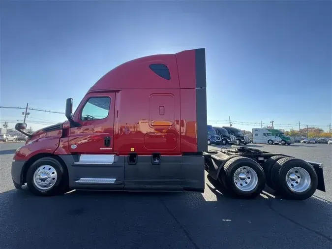 2020 FREIGHTLINER CASCADIA