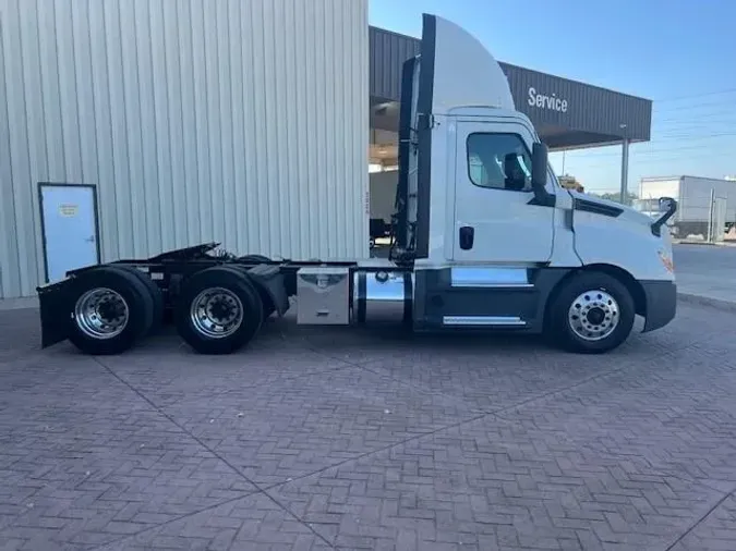 2020 Freightliner Cascadia