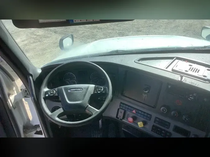 2022 Freightliner Cascadia 126c7a0eb52b1a1c40de36f48a0aa6fe13f