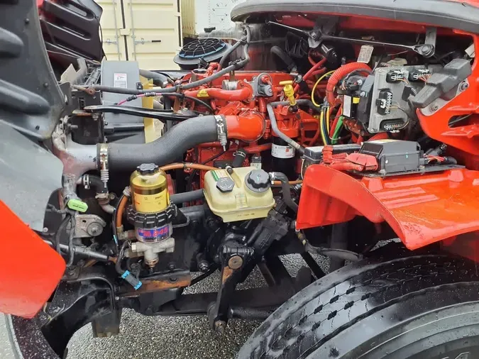 2019 FREIGHTLINER M2 106