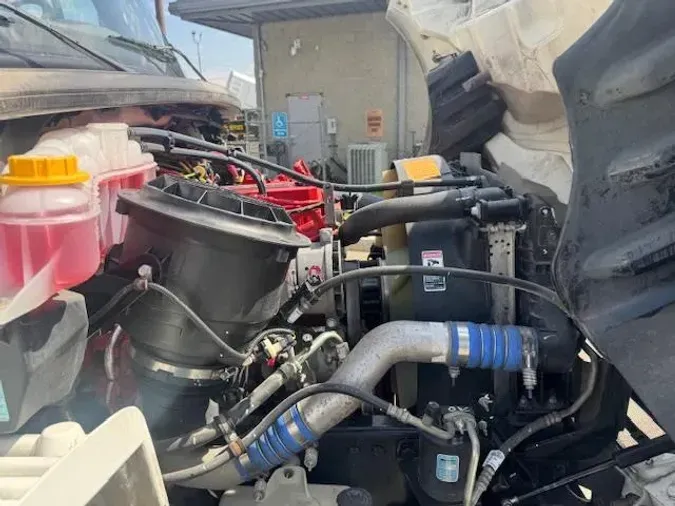 2021 Freightliner Business Class M2 106