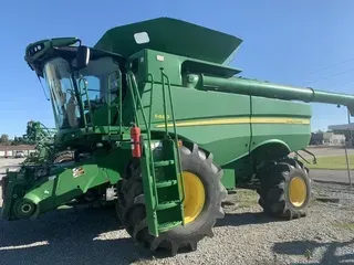 2013 John Deere S680
