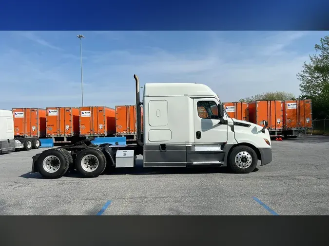 2020 Freightliner Cascadia
