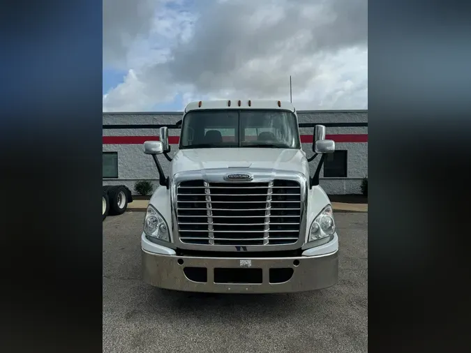 2019 FREIGHTLINER/MERCEDES CASCADIA 125