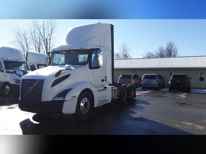 2019 Volvo VNL300