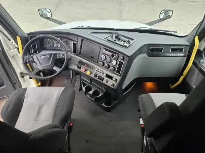2021 Freightliner Cascadia